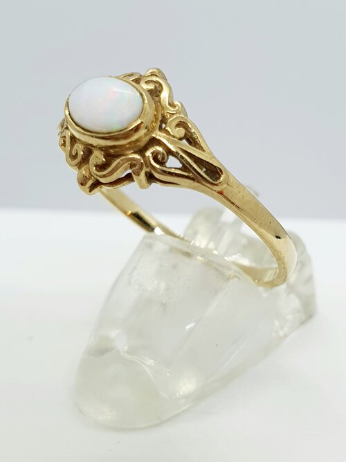 9ct Yellow Gold Vintage Opal Ring - Michael Frank Jewellers